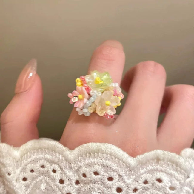 Flower Beaded Ring – Handmade Dopamine Style Jewelry