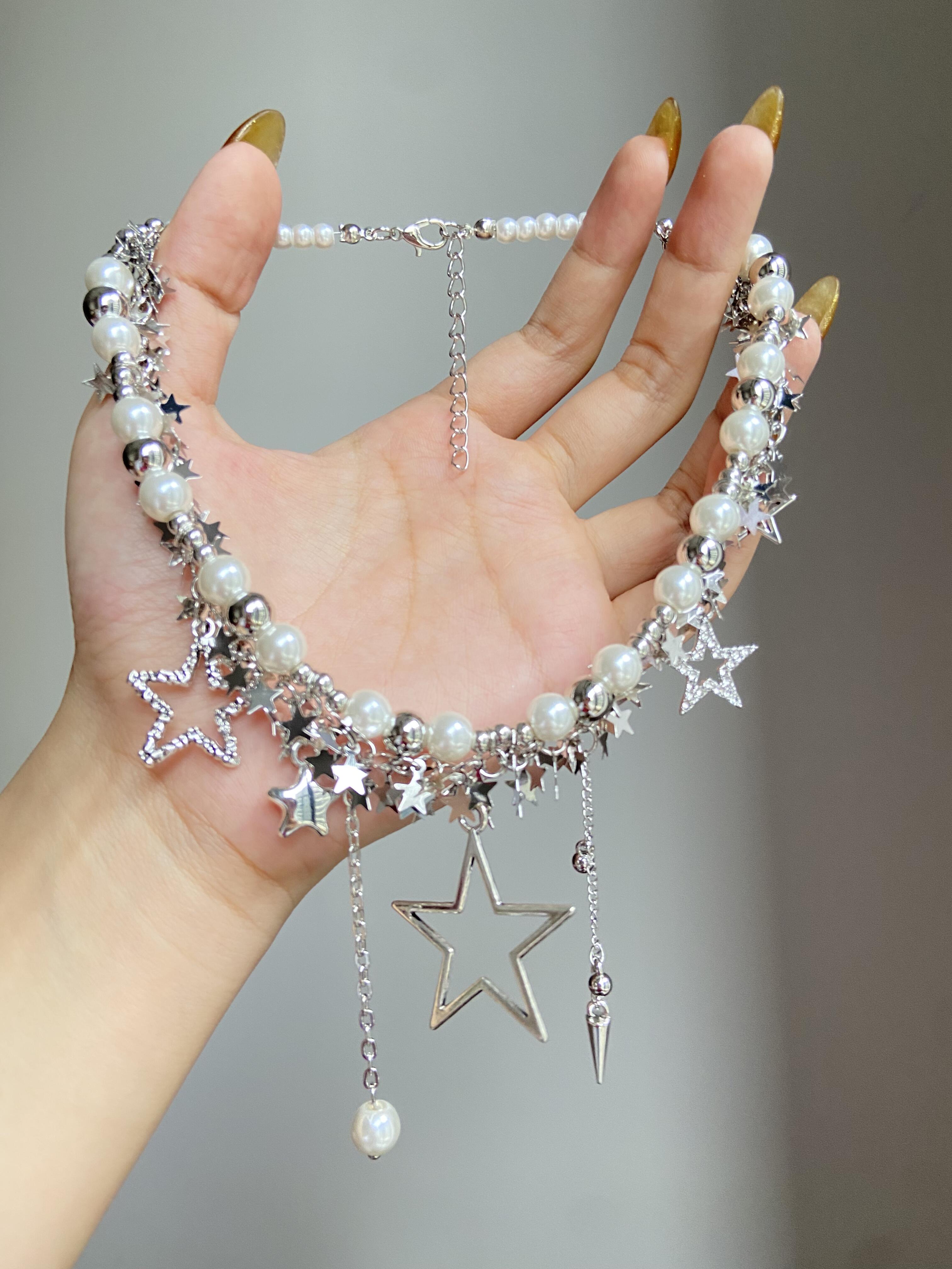 Pearl Star Necklace - Trendy and Fashionable